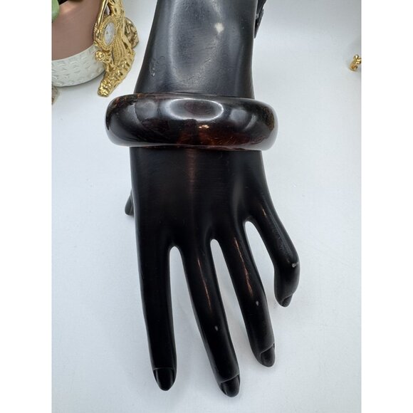 Vintage Lucite Bracelet Bangle Amber and Rootbeer Marble 8.1/4” - Picture 2 of 10